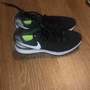 Nike Air Zoom Pegasus 33